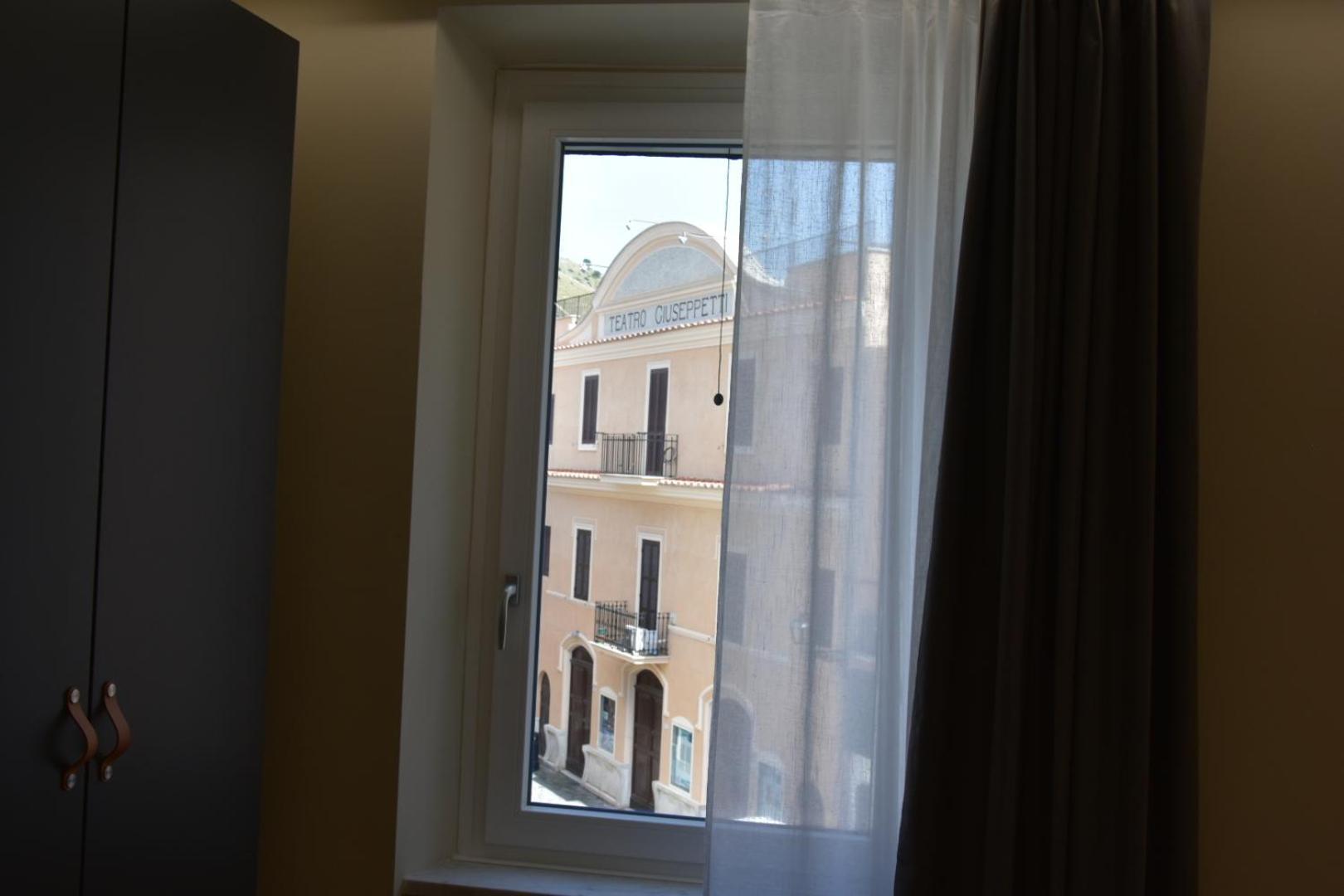 Mom Apartment Rooms&Suites Τίβολι Εξωτερικό φωτογραφία