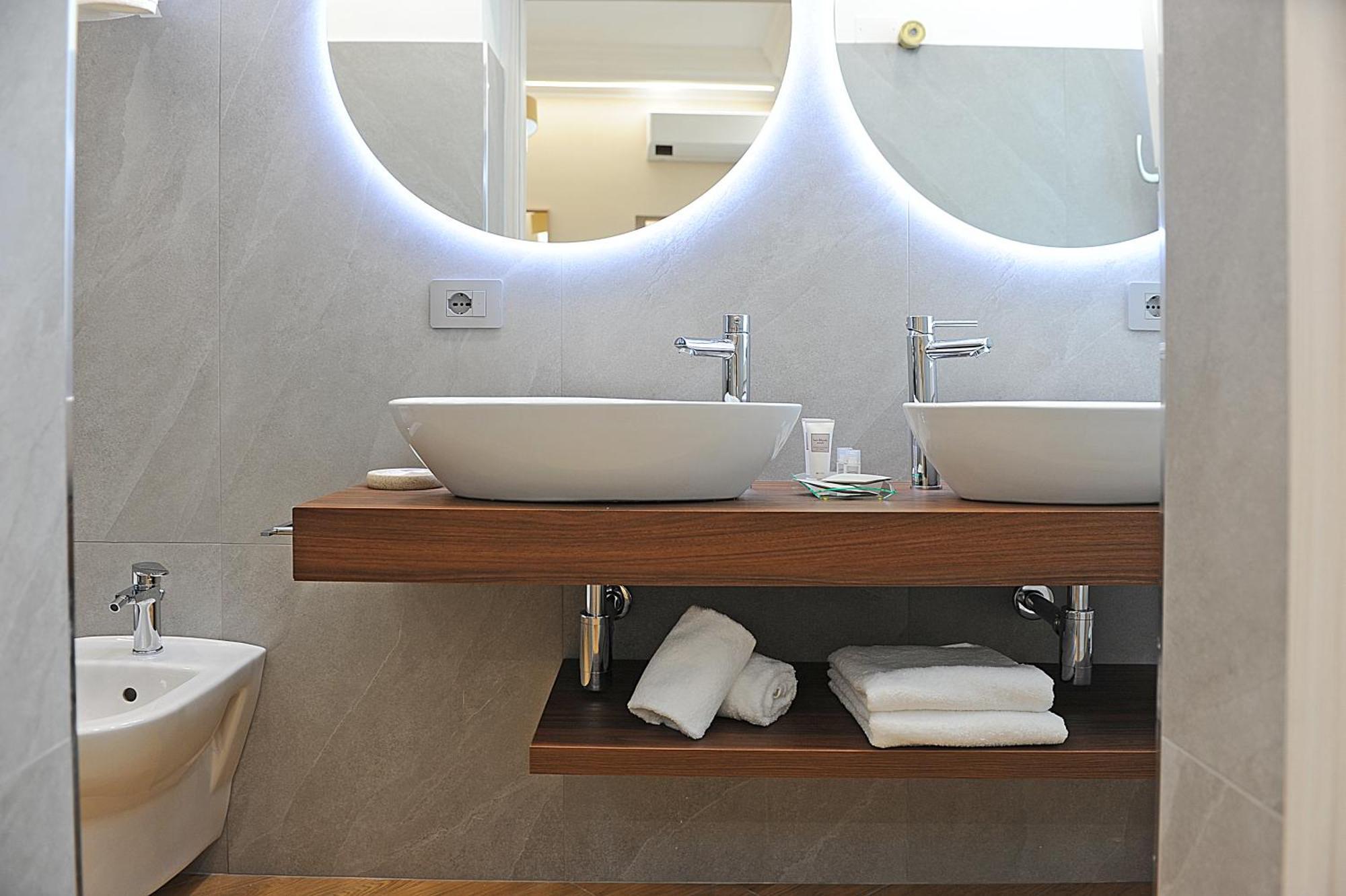 Mom Apartment Rooms&Suites Τίβολι Εξωτερικό φωτογραφία