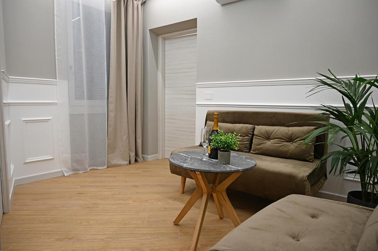 Mom Apartment Rooms&Suites Τίβολι Εξωτερικό φωτογραφία