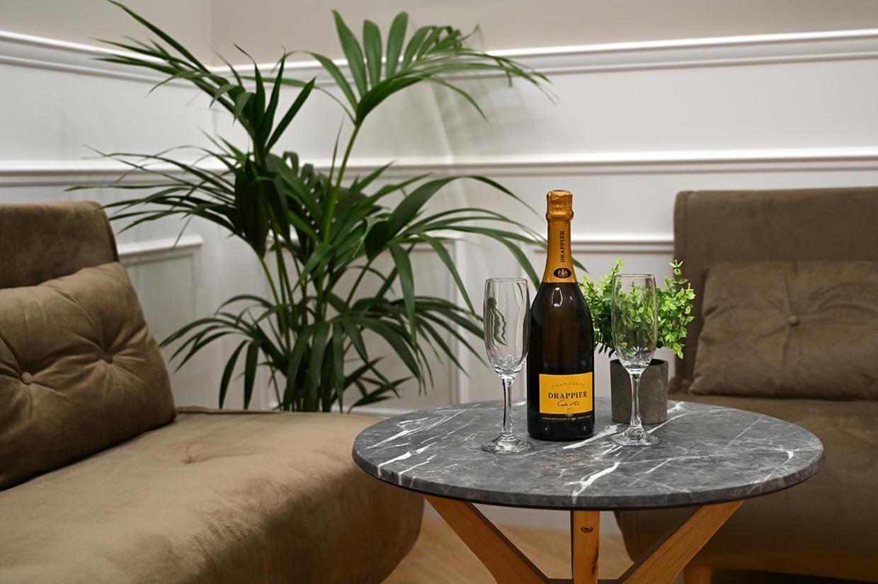 Mom Apartment Rooms&Suites Τίβολι Εξωτερικό φωτογραφία