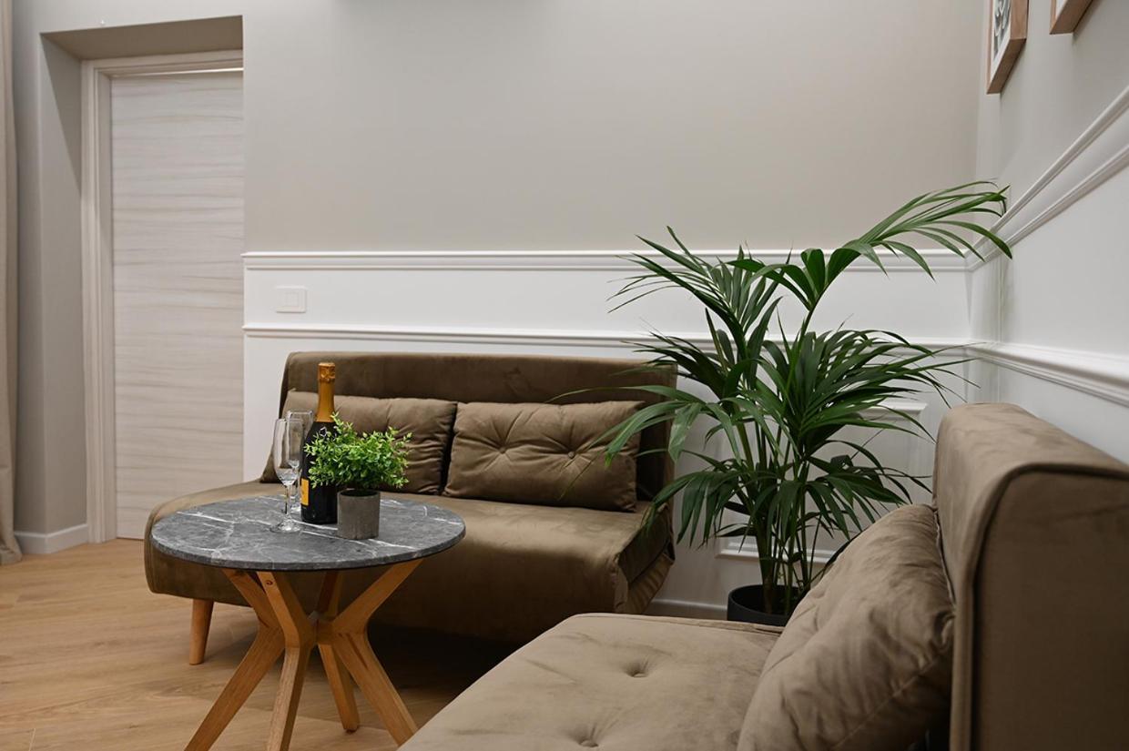 Mom Apartment Rooms&Suites Τίβολι Εξωτερικό φωτογραφία