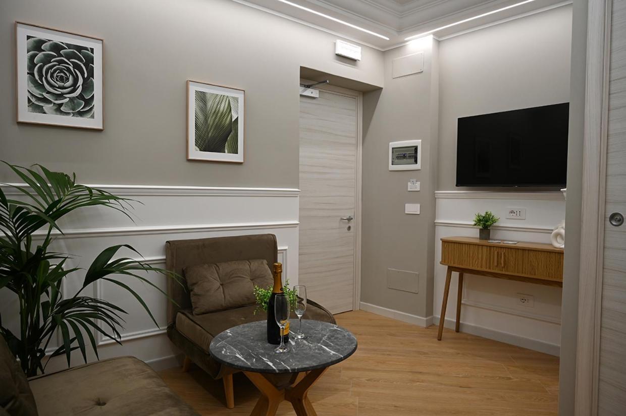 Mom Apartment Rooms&Suites Τίβολι Εξωτερικό φωτογραφία